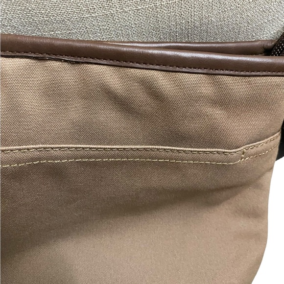 Coach Khaki Men’s Brown Camden Messenger/Shoulder Bag - Picture 8 of 14